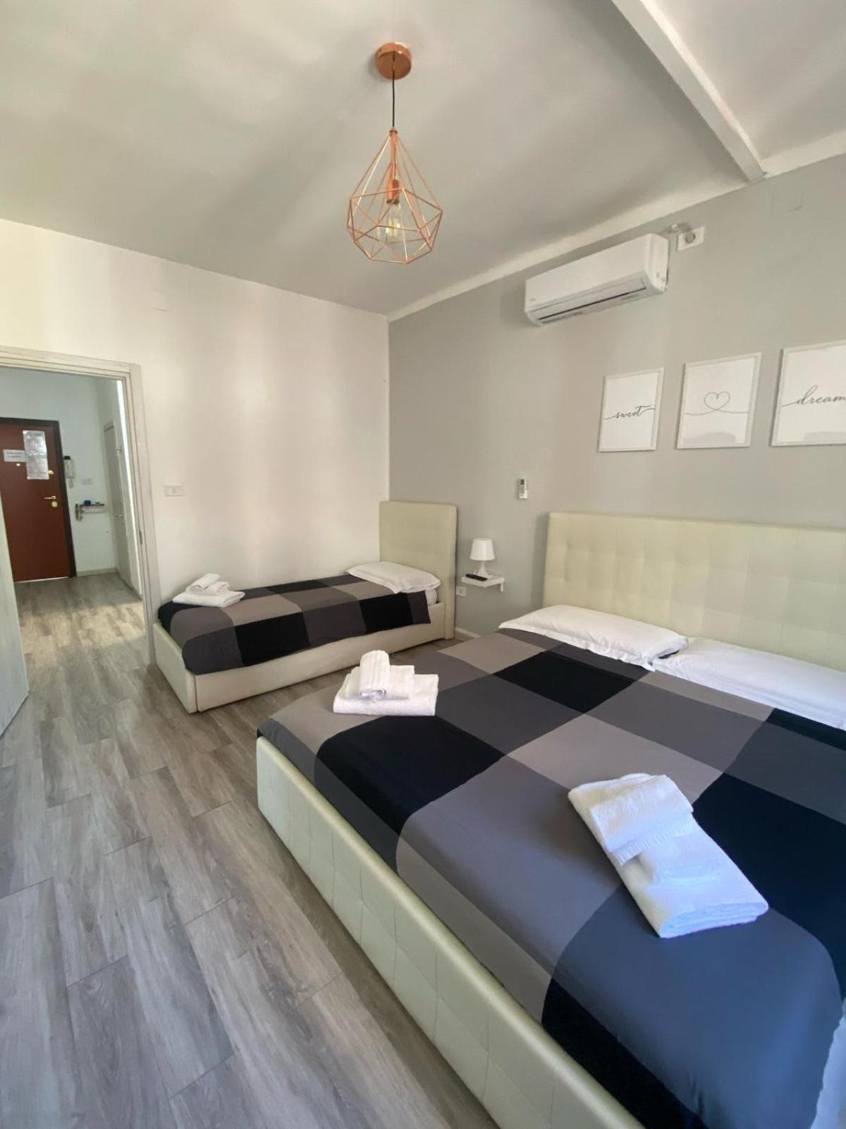 Newhouse 336 Apartman Bari Kültér fotó